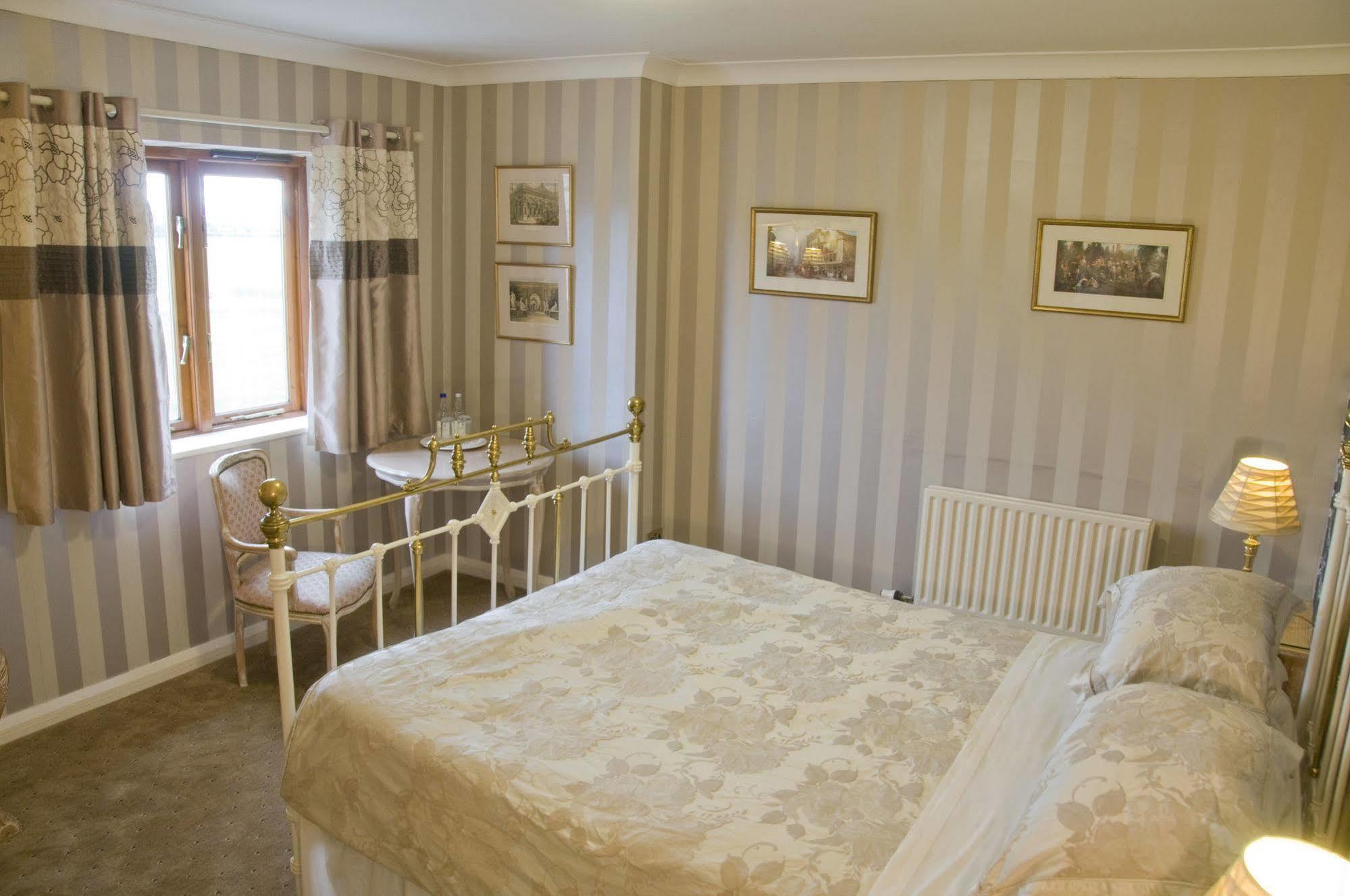 מלון Hadnall Albright Hussey Manor מראה חיצוני תמונה